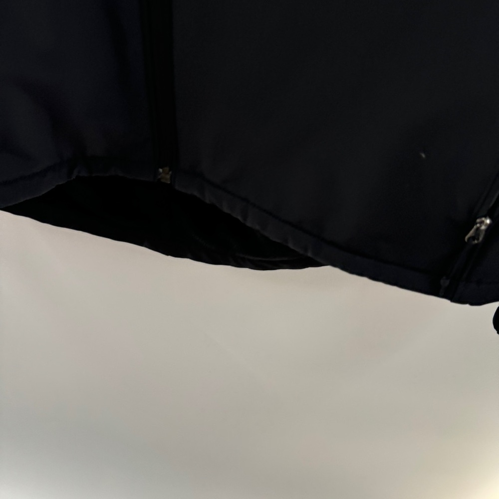 The North Face Black Softshell Jacket Women’s Large (Fits Like Medium) - Picture 4 of 9